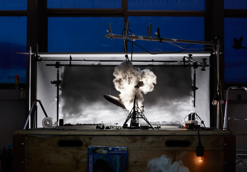 Illustration for article titled The most iconic photos in history recreated as detailed miniatures